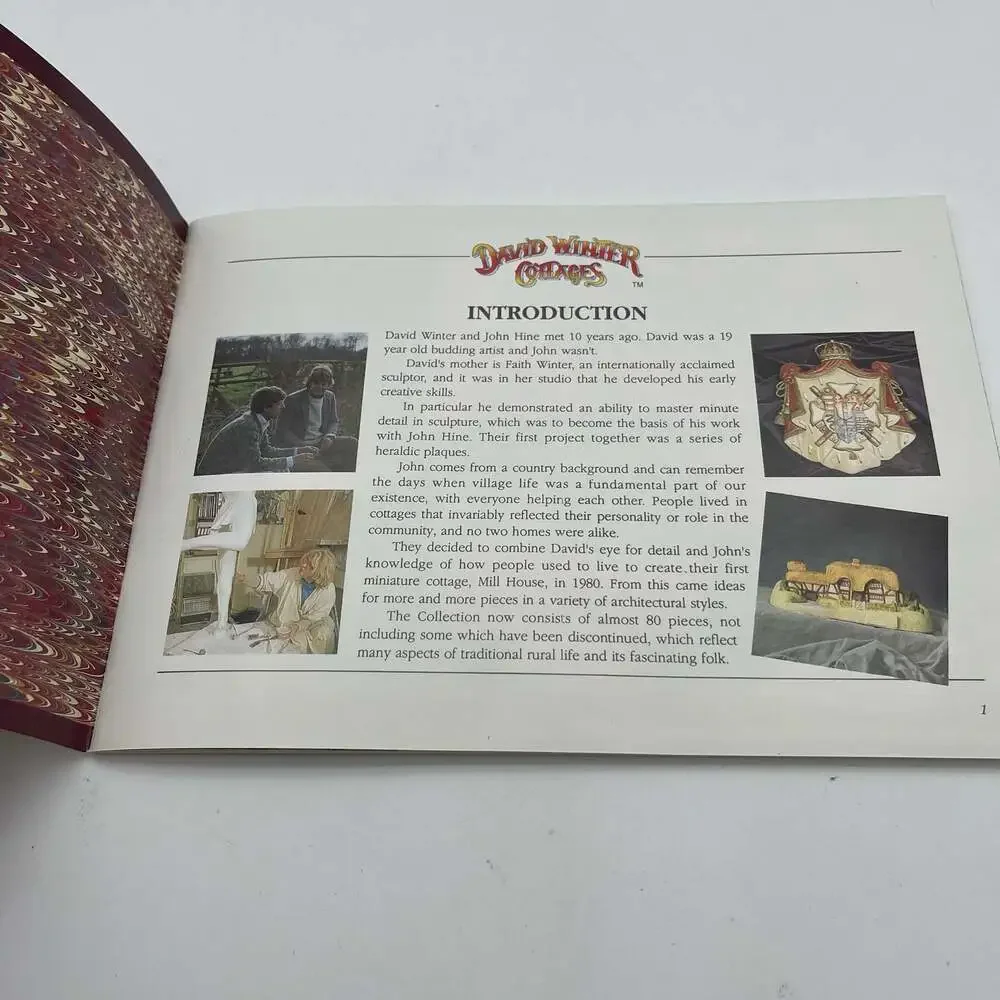 1989 David‎ Winter Cottages Collectors Pocket Book John Hine Studios